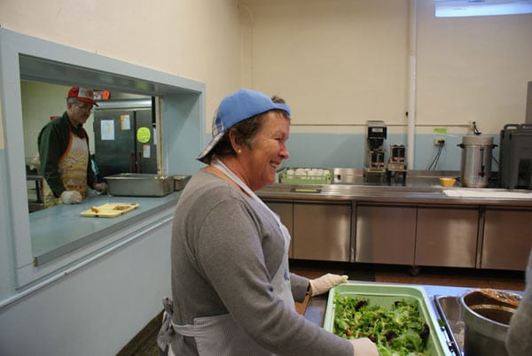 Duluth-Food-Shelf-Volunteer