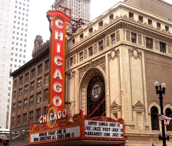 chicago-theatre-landmark